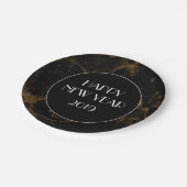 Gelukkig Nieuwjaar Party Goud Zwart Marmer Papieren Bordje (Gekanteld)