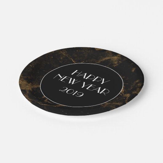 Gelukkig Nieuwjaar Party Goud Zwart Marmer Papieren Bordje (Gekanteld)