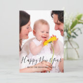 Gelukkig Nieuwjaar Script Familie Foto Feestdagenkaart (Staand voorkant)
