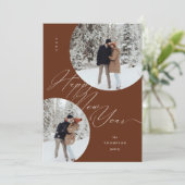 Gelukkig Nieuwjaar Script Typografie Foto Kerstmis Feestdagenkaart (Staand voorkant)