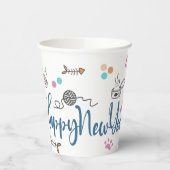 Gelukkig Nieuwjaar tussen Kittens in balans op een Papieren Bekers (Links)