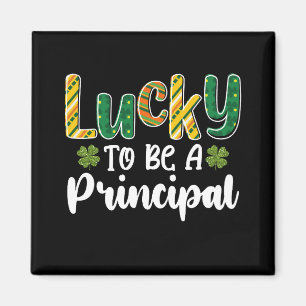 Gelukkig om een schooldirecteur te zijn op St. Pat Magneet