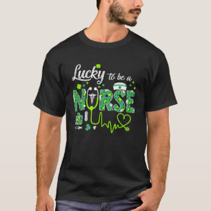 Gelukkig om een verpleegster stethoscoop scrub sch t-shirt