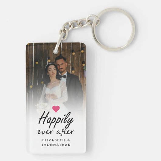 Gelukkig ooit na hete roze hart foto Keepsake Sleutelhanger (achterkant)