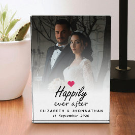 Gelukkig ooit na hete roze hart paar foto