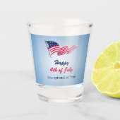 Gelukkig op 4 juli met Amerikaanse vlag Shot Glas (Voorkant)