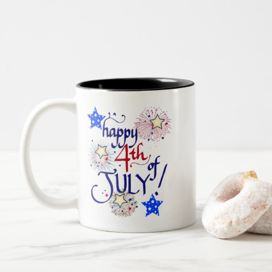 Gelukkig op 4 juli! Met vuurwerk en sterren Tweekleurige Koffiemok (Met donut)