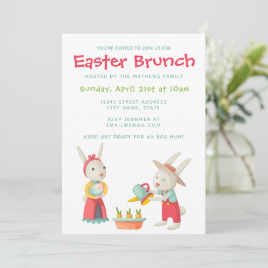 Gelukkig Pasen Konijn Bloemen Brunch Uitnodiging (Staand voorkant)
