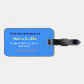 Gelukkig springkiwi met het ontwerp van de cartoon bagagelabel (Achterkant horizontaal)