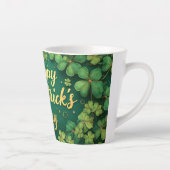 Gelukkig St. Patrick's Day Klaverontwerp Latte Mok (Rechts)