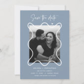 Gelukkig stel Sla de datum op huwelijksaankondigin Save The Date (Voorkant)