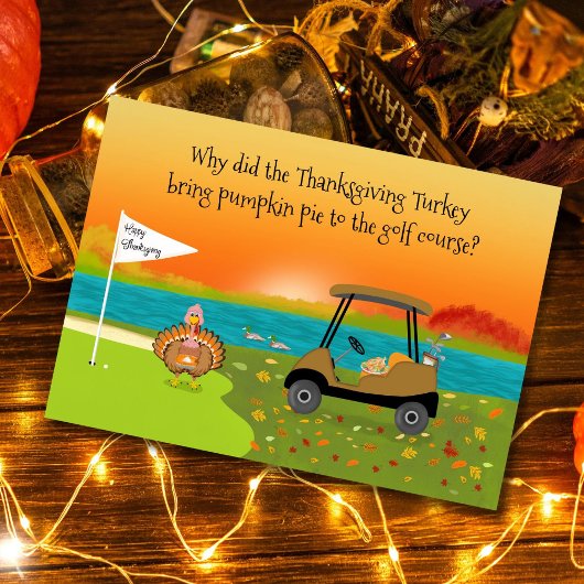 Gelukkig Thanksgiving kalkoen op golfbaan met taar Kaart