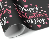 Gelukkig Valentijnsdag Elegant Script Pink Hearts Cadeaupapier (Rol Hoek)