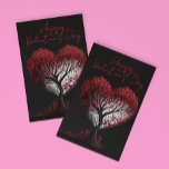 Gelukkig Valentijnsdag Red Heart Tree Briefkaart<br><div class="desc">Dit ontwerp is gemaakt door middel van digitale kunst. Het kan worden aangepast in het gebied dat wordt aangeboden of aangepast door de klik te kiezen om de andere optie aan te passen en de naam, initialen of woorden te wijzigen. U kunt de tekstkleur en de stijl ook veranderen of...</div>