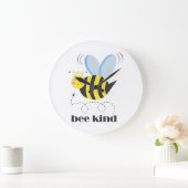 Gelukkige bijenprinses met kroon en slogan Bee Kin Grote Klok (Huis)