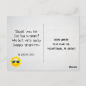 Gelukkige blote voeten in wilde bloemen briefkaart (Achterkant)