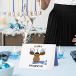Gelukkige Chanoeka Moose Gepersonaliseerde Chanoek Feestdagen Kaart<br><div class="desc">Wens degenen op uw lijst een eland Happy Chanoeka met deze leuke Moose Holiday Kaart die volledig kan worden aangepast om precies te zeggen wat je wilt! Voeg familie- of bedrijfsnamen toe.</div>