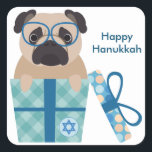 Gelukkige Chanoeka Pug Sticker<br><div class="desc">Een leuk Chanoeka cadeau voor iedereen die van honden houdt... vooral pugpups! Fijne Chanoeka!</div>