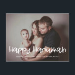 Gelukkige Chanoeka vakantie familie foto Briefkaart<br><div class="desc">Een moderne typografie voor dit collectie van fotokaarten. Aanpassen met je favoriete afbeelding. U kunt de kleur van de doopvont in uw het houden ook gemakkelijk veranderen.</div>