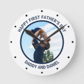 Gelukkige Eerste Vaderdag Custom Foto & Tekst Ronde Klok (Voorkant)