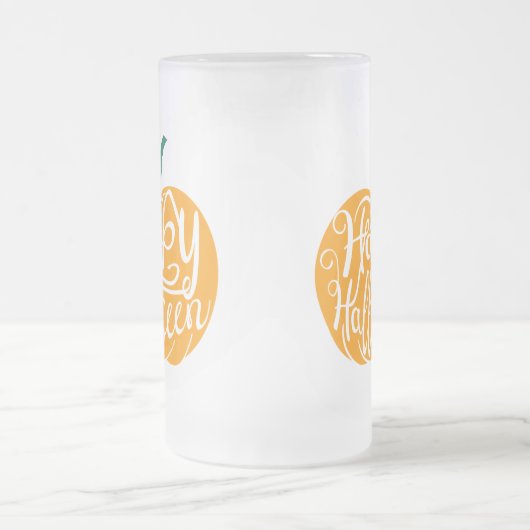 Gelukkige Halloween-belettering op gesneden pompoe Matglas Bierpul (Center)