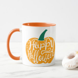 Gelukkige Halloween-belettering op gesneden pompoe Mok