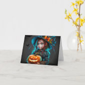 Gelukkige Halloween Sassy Gothic Witch Illustratie Kaart (Gele Bloem)