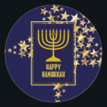 GELUKKIGE HANUKKAH | Menorah | Gouden sterren | MA Ronde Sticker<br><div class="desc">Stijlvolle feestelijke HANUKKAH stickers met faux gouden sterren. VAKANTIE ZEGENINGEN verschijnt in subtiel achtergrondpatroon.</div>