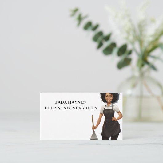 Gelukkige Heldere Schone Schoonmakende Dame Dienst Visitekaartje (Staand voorkant)