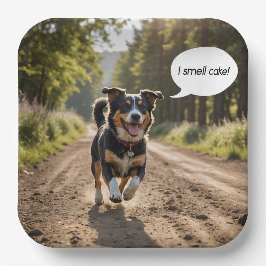 Gelukkige hond ruiken verjaardagstaart papieren bordje (Voorkant)