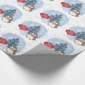 Gelukkige Kerstmispinguïn en Sneeuwvlokken Cadeaupapier (Hoek)