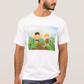 Gelukkige Kinder spelen buitenshuis T-shirt (Voorkant)