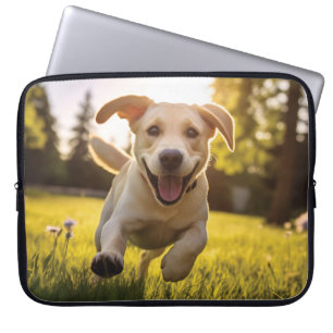 Gelukkige Labrador Puppy Running Laptop Sleeve
