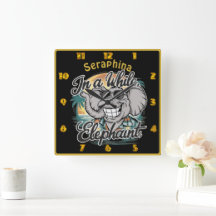 Gelukkige olifant op het zonnige strand