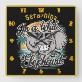 Gelukkige olifant op het zonnige strand vierkante klok (Voorkant)