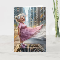 Gelukkige oude dame op een straat vent