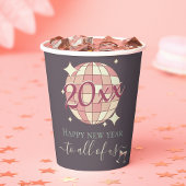 Gelukkige oudejaarsavond jaar 2025 dinerfeest deco papieren bekers