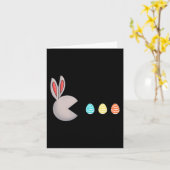 Gelukkige Paasdag Konijneneieren Leuke Jongens Mei Kaart (Gele Bloem)