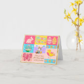 Gelukkige Paasvreugde met Bunny, Kuiken, Eieren & Kaart (Gele Bloem)