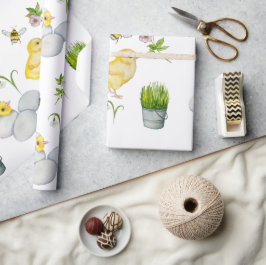 Gelukkige Pasen chick en lente bloemen Cadeaupapier