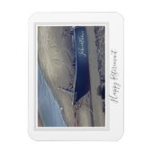 Gelukkige pensioenvissersboot op het strand magneet (Verticaal)