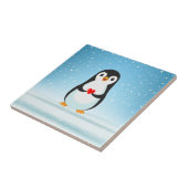 Gelukkige pinguïn met een hart tegeltje (Zijkant)