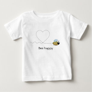 Gelukkige positieve bij in het babyshirt van de