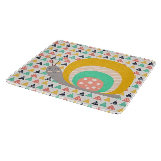 Gelukkige slak op driehoeken snijplank (Hoek)