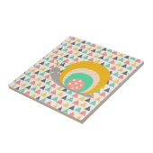 Gelukkige slak op driehoeken tegeltje (Zijkant)