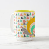 Gelukkige slak op driehoeken tweekleurige koffiemok (Voorkant links)