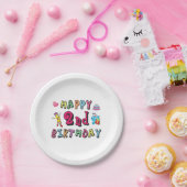 Gelukkige tweede verjaardag. 2 jaar per dag. papieren bordje (Feest)