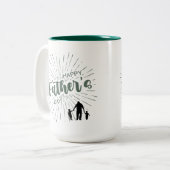 Gelukkige Vaderdag met een Man en twee kinderen Tweekleurige Koffiemok (Voorkant links)