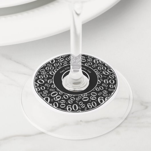 Gelukkige Verjaardag 60e Zwart-Wit Nummer Thema Wijnglaslabel (Dichtbij)