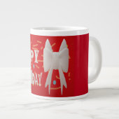 Gelukkige verjaardag boog en patronen kleur rood grote koffiekop (Voorkant rechts)